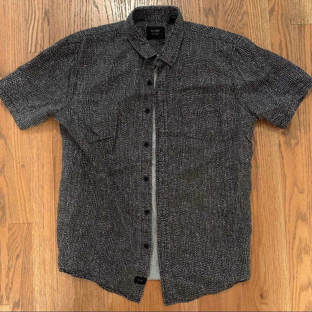 Globe Short Sleeved Shirt